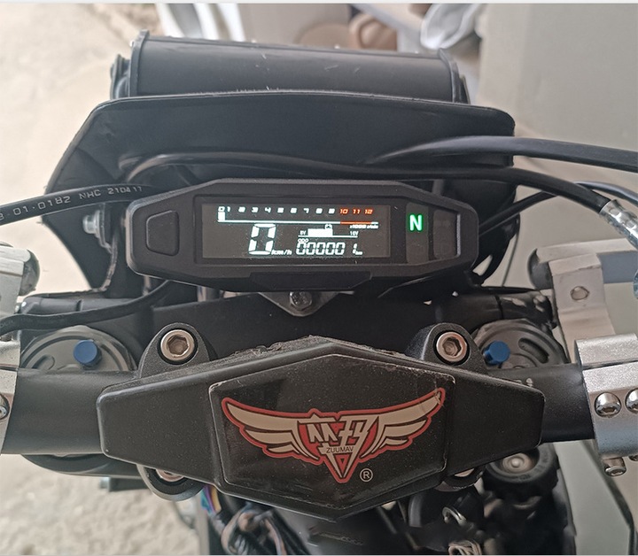 UNIWERSALNY KILOMETR PANEL LCD ROZDZIELCZY MOTOCYKLOWY