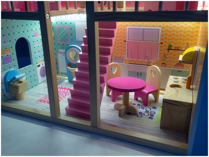 Domek dla Lalek Drewniany Duży Oświetlenie LED Mebelki 3 Poziomy - XL 90cm