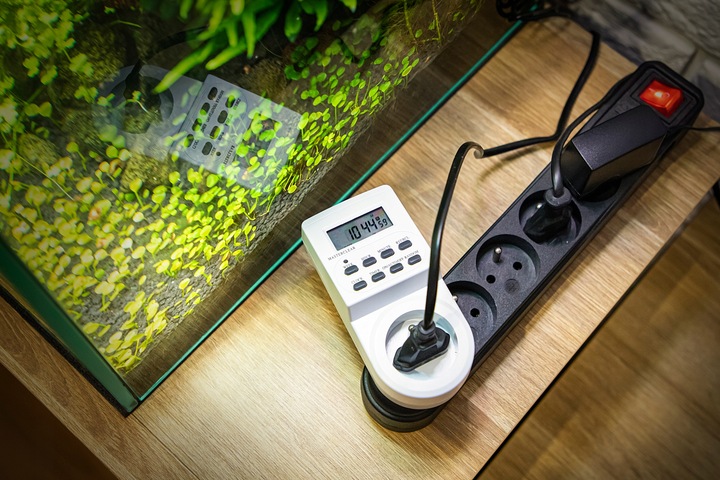 PROGRAMATOR CZASOWY ELEKTRONICZNY WŁĄCZNIK CYFROWY LCD WYŁĄCZNIK TIMER 7DNI