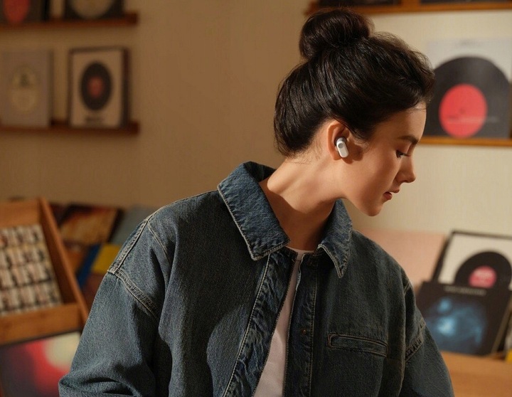 BIAŁE SŁUCHAWKI DOKANAŁOWE OPPO Enco Buds2 Pro Do Telefonów Bluetooth