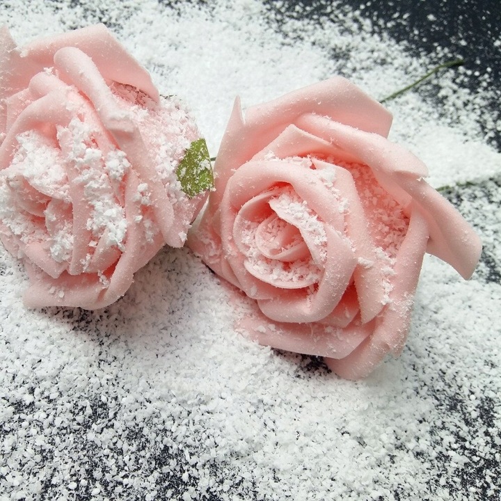 Sztuczny śnieg sypki w drobne płatki do dekoderacji bardzo realny 4 Litry