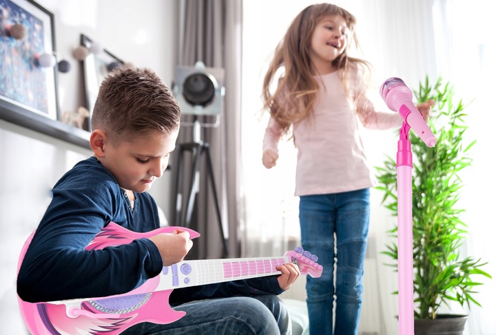 GITARA ELEKTRYCZNA ROCKOWA Z MIKROFONEM NA STATYWIE KARAOKE DLA DZIECI