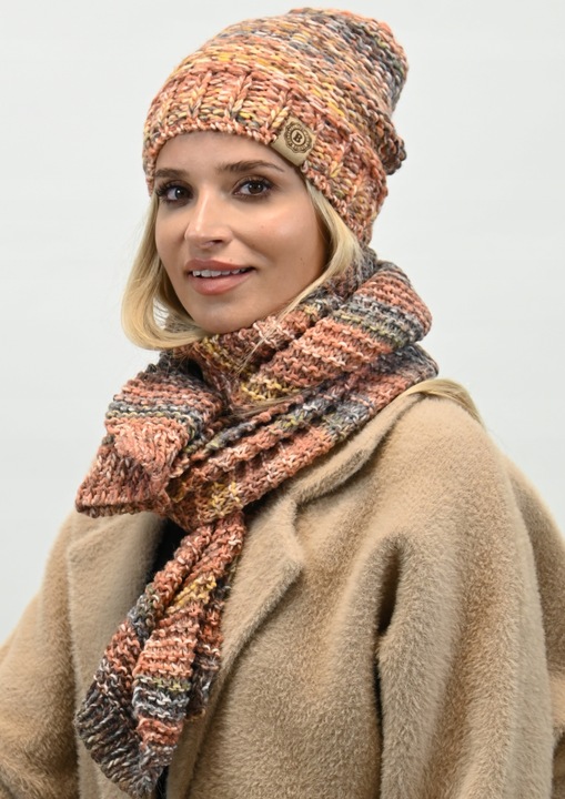 Wełniany Komplet Kobiecy na Zimę Gruby Ciepły Wz4