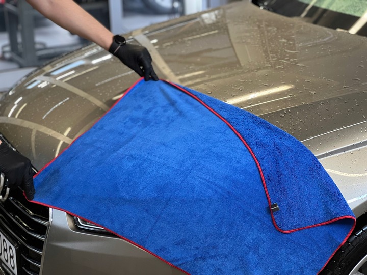 ZESTAW DO MYCIA AUTA rękawica z mikrofibry + ręcznik do osuszania + szampon