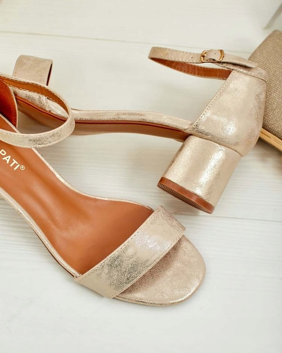 ZŁOTE SANDAŁY DAMSKIE HARRVO 39