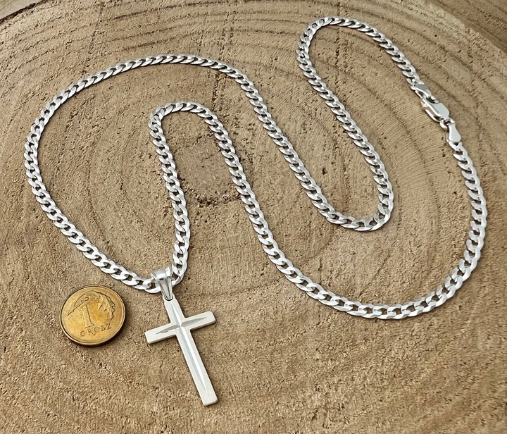 Łańcuszek męski srebrny 925 pancerka 4 mm 50 cm z krzyżykiem na urodziny