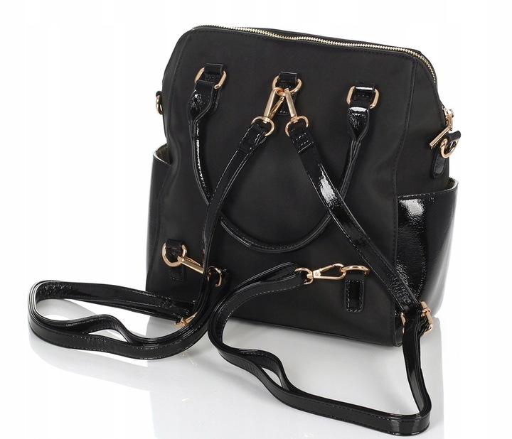 Monnari Czarna torebka listonoszka KUFEREK do ręki i plecak w jednym 3w1