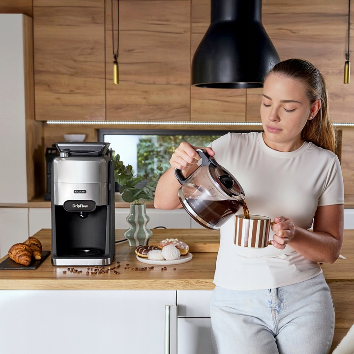 Ekspres przelewowy do kawy z Młynkiem żarnowym Yoer 1520W 1,5L +Programator