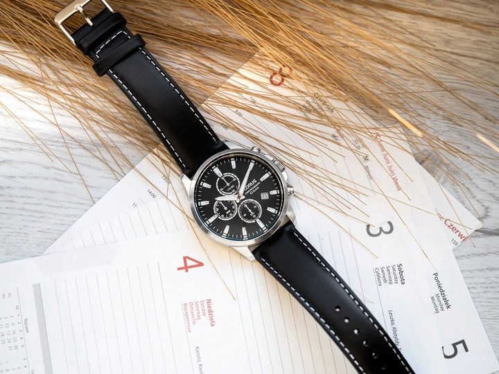 MĘSKI ZEGAREK LORUS RM387HX9 CHRONOGRAF DATA 100M