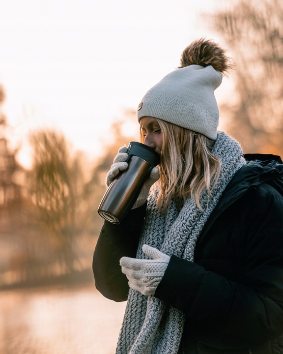 Kubek termiczny Contigo West Loop 2.0 470 ml Kwiaty - Latte