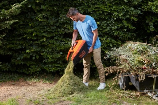 Kosiarka 33cm 2x18V 2x4Ah Black+Decker BCMW33184L2