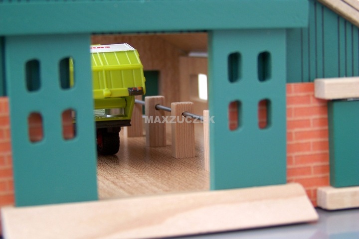 Obora dla krów 21x30x11cm 1:87 HIPO Hipo