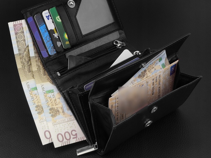 KOCHMANSKI portfel damski skórzany mały czarny na karty dokumenty pojemny