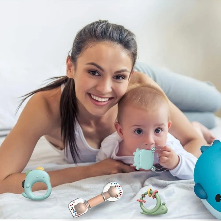 Zestaw Grzechotek Dla Niemowląt Gryzaki Walizka Wieloryb Kuferek Ząbkowanie