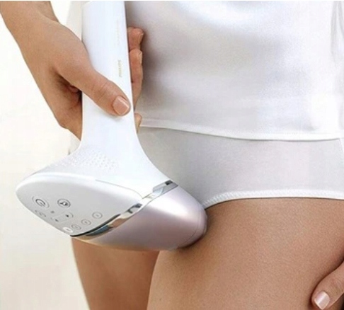 ZESTAW DEPILATOR LASEROWY PHILIPS LUMEA PRESTIGE Z 4 NASADKAMI + POKROWIEC