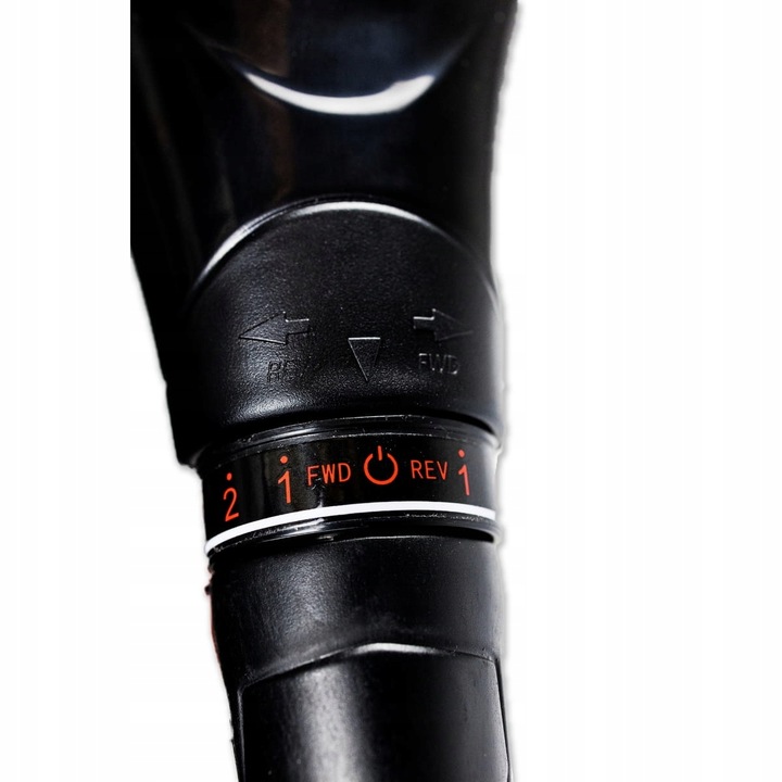 Silnik elektryczny zaburtowy do łodzi pontonu Volt Polska Zefir 75 lbs 900W