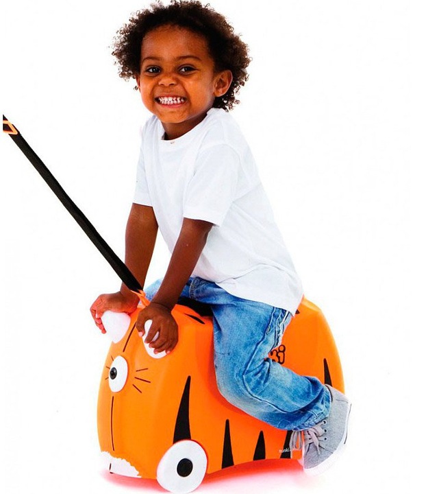 Jeździk walizka TRUNKI - jeżdżąca walizeczka 2w1