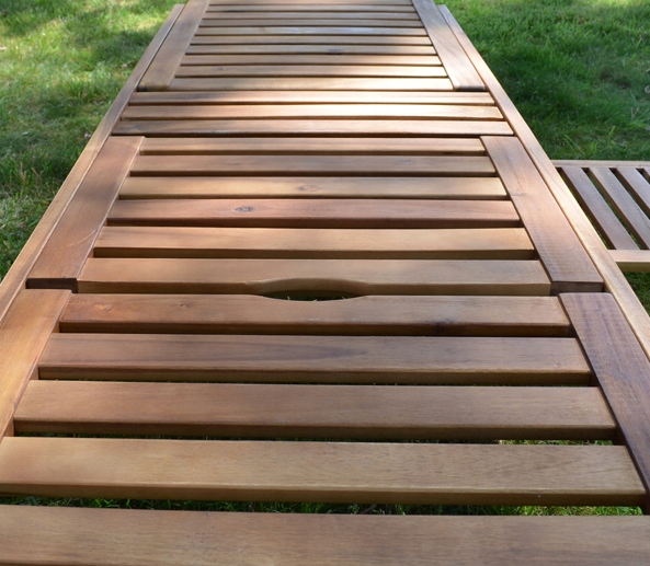 Leżak Leżanka Ogrodowy Drewniany HECHT Resort A Tropikalne Drewno Akacjowe