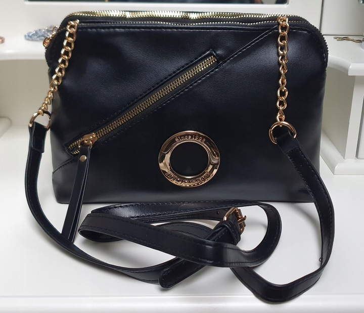 TOREBKA NA RAMIĘ LISTONOSZKA MONNARI PASEK