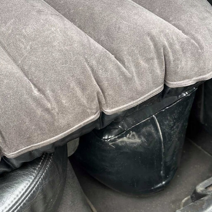 Materac łóżko do samochodu auta dmuchany + pompka czarny