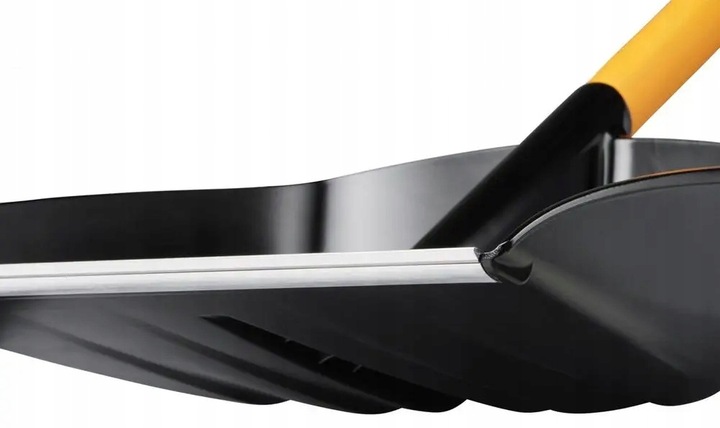 Szufla do śniegu Solid Fiskars 1052525