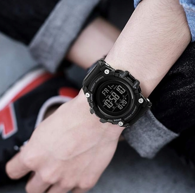 Zegarek męski elektroniczny alarm 12/24 h stoper LED data