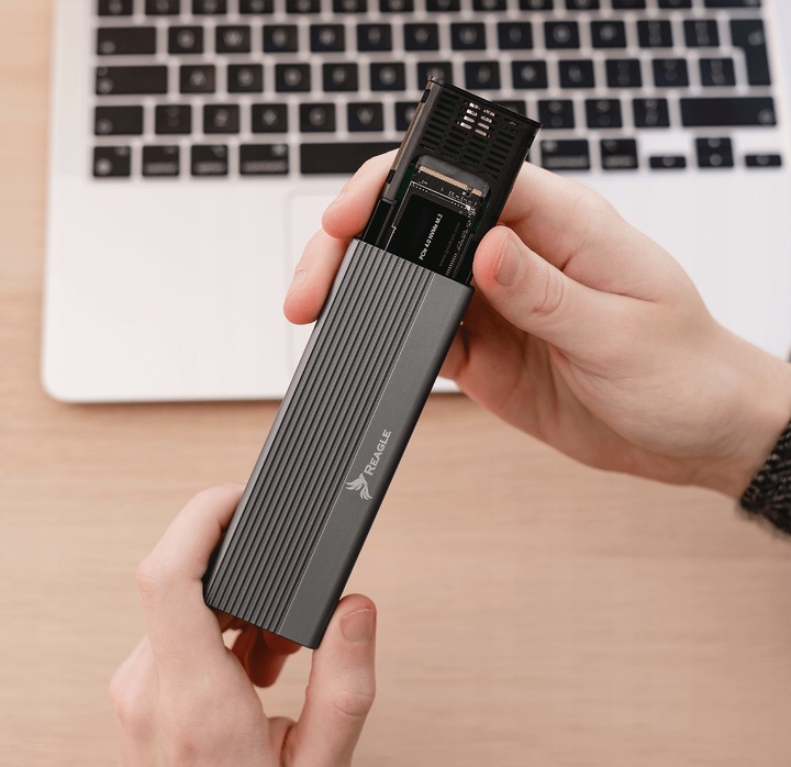 Obudowa na dysk SSD NVME PCIe M.2 USB-C 3.2 GEN2 Adapter Kieszeń M2 Reagle