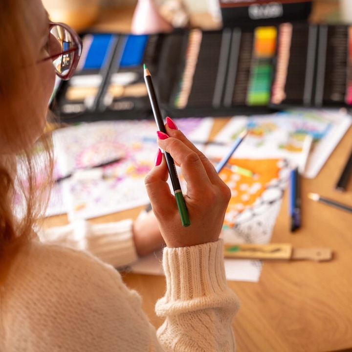 Zestaw Kredek Ołówkowych ARTYSTYCZNE PROFESJONALNE 100 Elementów