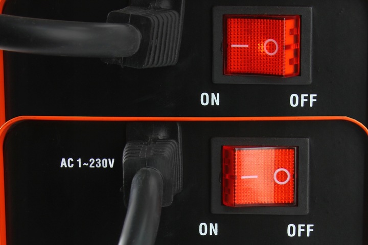 PROSTOWNIK INWERTOROWY 12V 24V ROZRUCH