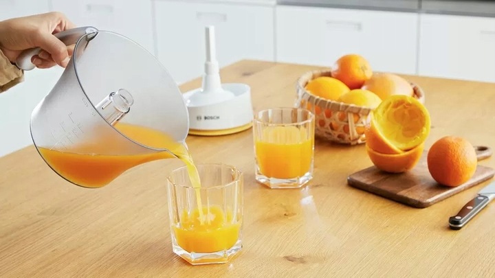 BOSCH WYCISKARKA DO CYTRUSÓW OWOCÓW MCP3500 25W Duży pojemnik na sok 800ml