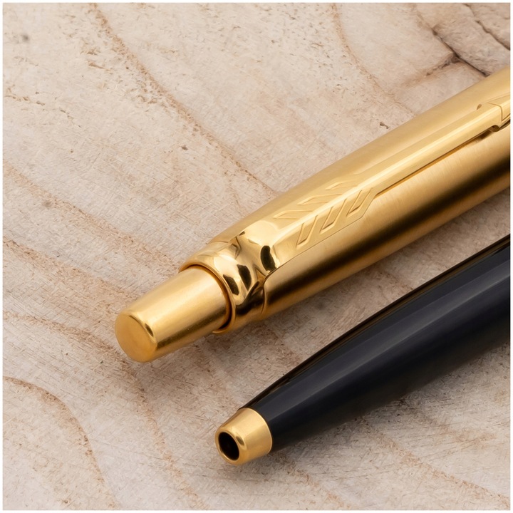 ZŁOTY DŁUGOPIS PARKER JOTTER CZARNY 24 KARATY + PUDEŁKO Z DEDYKACJĄ GRAWER