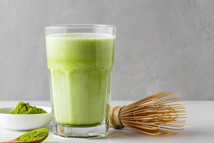 Pyszna Matcha Latte Instant w Proszku Japońska Zielona Herbata 5szt. Mokate