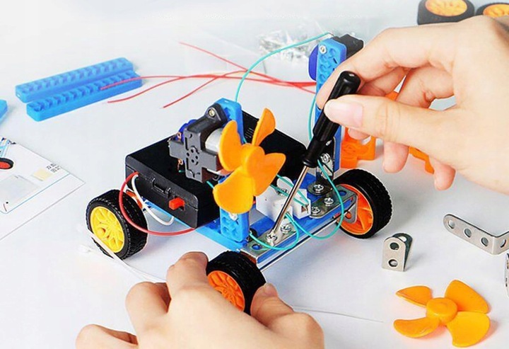 ZESTAW MAŁY ELEKTRONIK EKSPERYMENTY ZABAWKA ROBOT SAMOCHÓD ELEKTRYK NAUKA