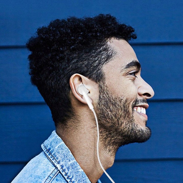 UNIWERSALNE PRZEWODOWE SŁUCHAWKI DOUSZNE USB-C Z PILOTEM | PRESTICO