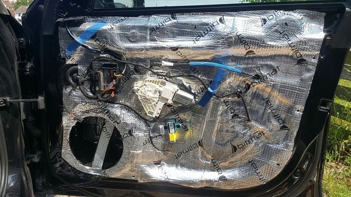 MATA WYGŁUSZAJĄCA BUTYLOWA BITUMICZNA 100x50 cm z klejem redukcja wibracji