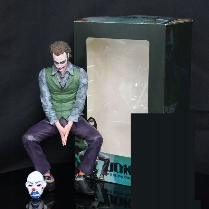 FIGURKA JOKER 27CM Z MASKĄ I PODSTAWKĄ DEKORACJA DO SAMOCHODU I PÓŁKI