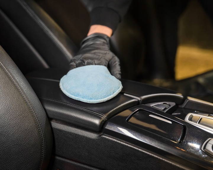 ADBL INTERIOR WOW DRESSING DO PLASTIKÓW WNĘTRZA SAMOCHODU 500 ML