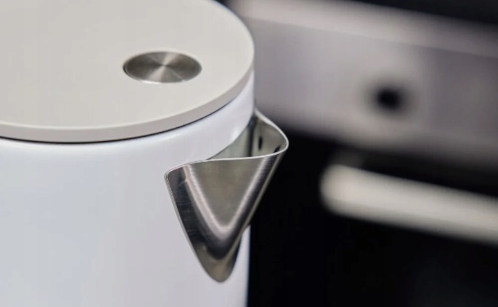 Czajnik KOHERSEN Modern Matt A451 3000W 1.7L Biały