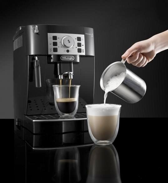 Ekspres do kawy z młynkiem DeLonghi Magnifica S ECAM 22.110.B CZARNY