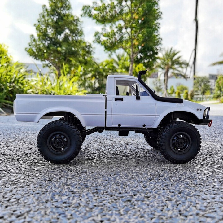 SAMOCHÓD ZDALNIE STEROWANY Auto RC TERENOWY WPL OFF ROAD 4x4 DUŻY PICKUP