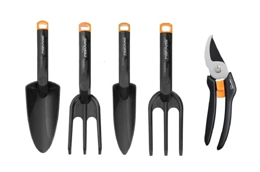 FISKARS ZESTAW NARZĘDZI SOLID M + SEKATOR P121