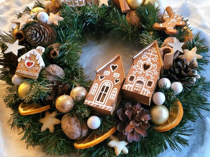 Wianek świąteczny stroik na stół drzwi Wieniec 27cm DOMEK Z PIERNIKA