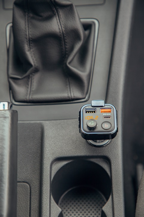 TRANSMITER BLUETOOTH 5.0 FM ŁADOWARKA USB PD 20W QC 3.0 BASS MOCNY MIKROFON