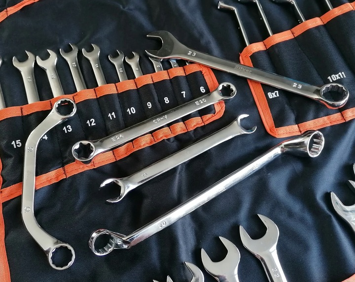 KLUCZE PŁASKO OCZKOWE 6-32 TORX ZESTAW NA PŁACHCIE PŁACHTA 47 ELEMENTY