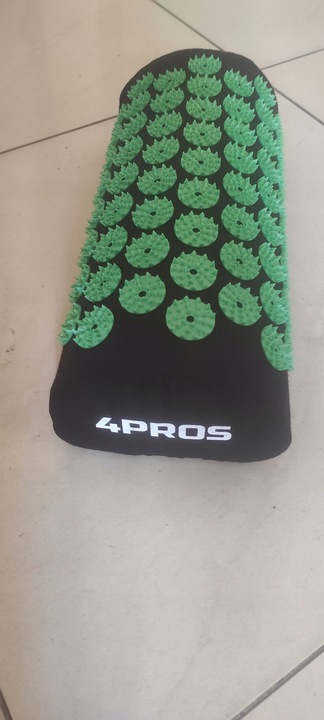 MATA ZDROWOTNA DO AKUPRESURY Z KOLCAMI + PODUSZKA