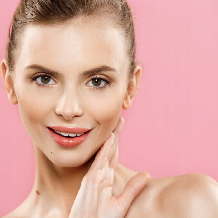 APIS Oxy O2 Dotleniający peeling do twarzy efekt mikrodermabrazji 100ml