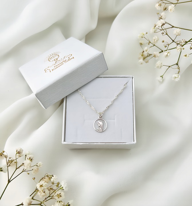 Łańcuszek srebrny medalik komunijny Matka Boska srebro 925 chrzest 45cm