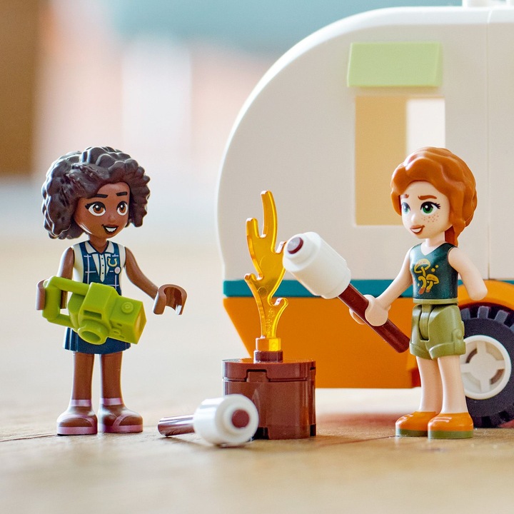 LEGO Friends 41726 Wakacyjna wyprawa na biwak