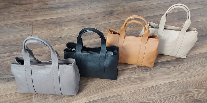 Włoska skórzana listonoszka Vera Pelle zamsz A5 Camel