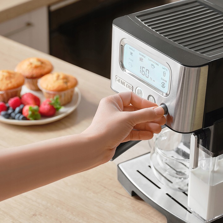 Automatyczny ekspres ciśnieniowy kolbowy 1450W 15 bar Sencor SES4090SS